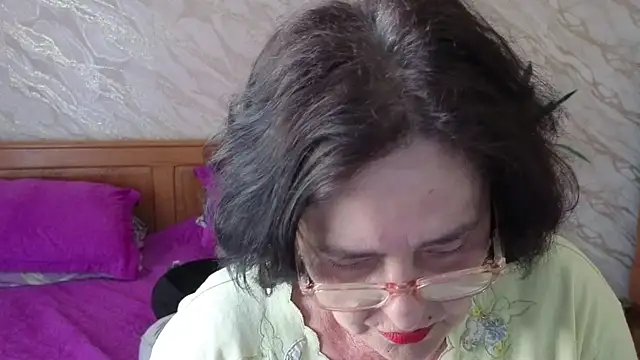 Snapshot of xMaryxAnne chatting on 6, 5, 2026 xMaryxAnne online show from 6, 5, 2026