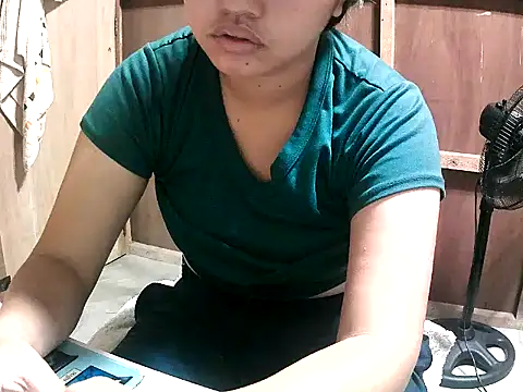 Cloudette 17 online show from 14, 2, 2026