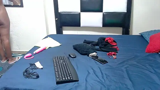 Snapshot of VeronaDimexx chatting on 12, 5, 2026 VeronaDimexx online show from 12, 5, 2026