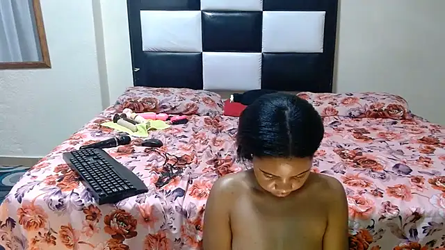 Snapshot of VeronaDimexx chatting on 25, 5, 2026 VeronaDimexx online show from 25, 5, 2026