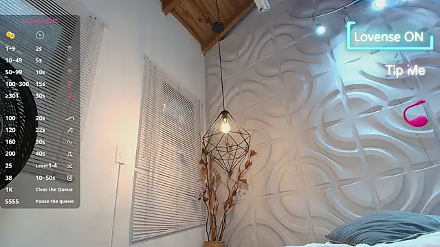 sophieBlair  online show from 10, 4, 2026