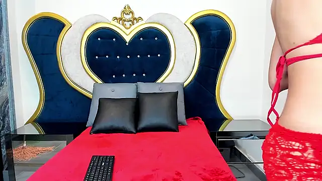 Snapshot of LinaSalazar chatting on 11, 7, 2026 LinaSalazar online show from 11, 7, 2026