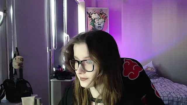 Snapshot of LunaXcherry chatting on 20, 4, 2026 LunaXcherry online show from 20, 4, 2026