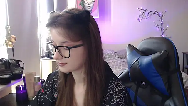 Snapshot of LunaXcherry chatting on 10, 5, 2026 LunaXcherry online show from 10, 5, 2026