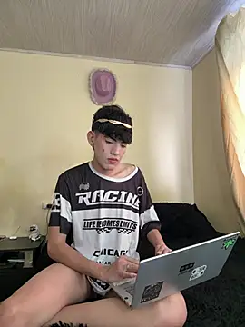 max femboy online show from 28, 3, 2026