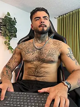 Snapshot of Benjii_Carter1 chatting on 25, 6, 2026 Benjii Carter1 online show from 25, 6, 2026