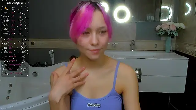 EmilyTrase online show from 27, 3, 2026