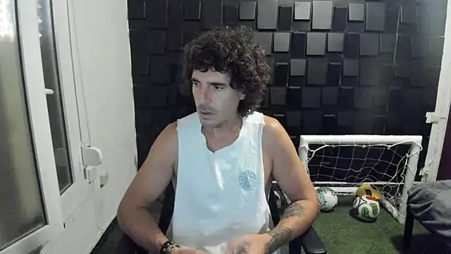 Snapshot of joaquin420_hot chatting on 27, 6, 2026 joaquin420 hot online show from 27, 6, 2026