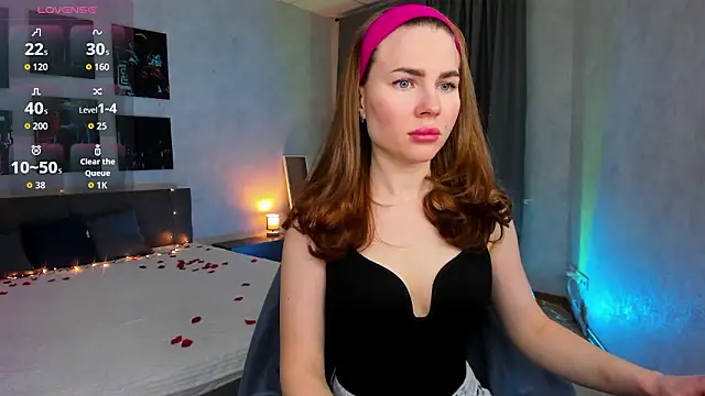 Snapshot of little__isabel chatting on 3, 3, 2026 little isabel online show from 3, 3, 2026