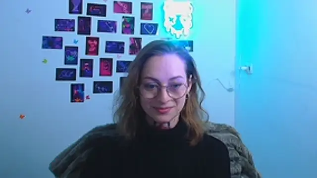 Snapshot of Esmi_Winter chatting on 17, 2, 2026 Esmi Winter online show from 17, 2, 2026