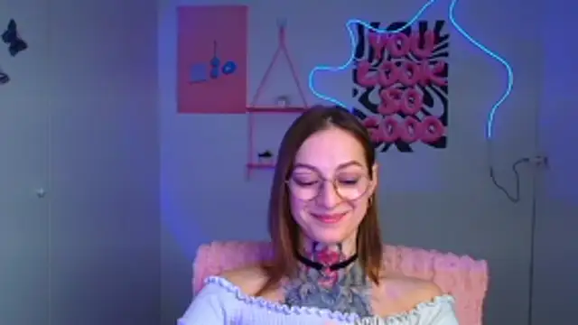 Snapshot of Esmi_Winter chatting on 20, 2, 2026 Esmi Winter online show from 20, 2, 2026