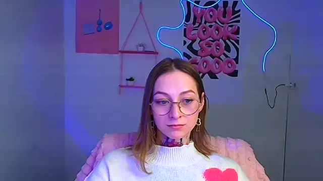 Snapshot of Esmi_Winter chatting on 22, 2, 2026 Esmi Winter online show from 22, 2, 2026