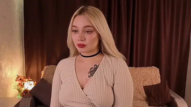 Snapshot of lucyirl chatting on 14, 3, 2026 lucyirl online show from 14, 3, 2026