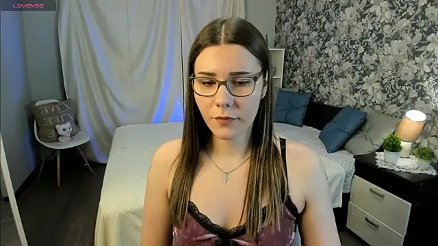 Coraline kitty online show from 15, 3, 2026