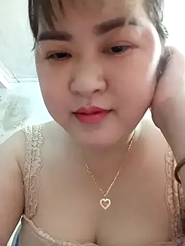 Snapshot of Kee-kimlee chatting on 3, 3, 2026 Kee-kimlee online show from 3, 3, 2026