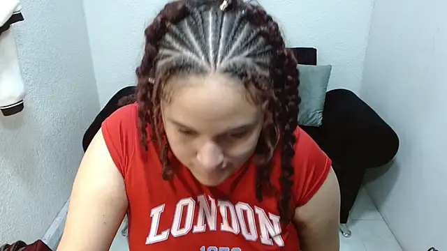 Snapshot of leilanewgirl chatting on 26, 3, 2026 leilanewgirl online show from 26, 3, 2026