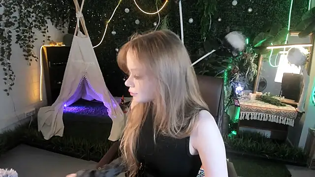 AmyNox online show from 4, 7, 2026