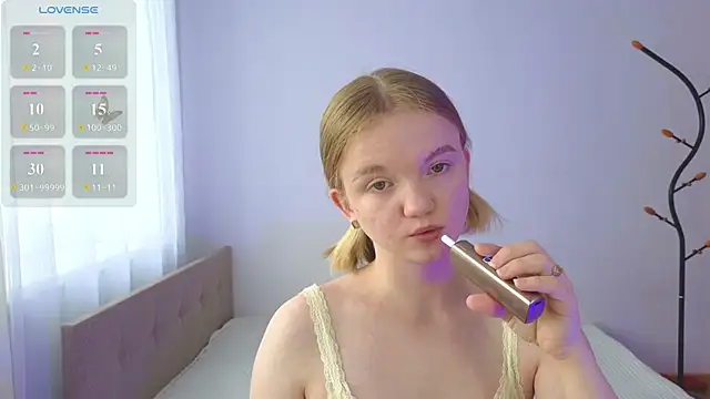 Snapshot of StellaBunny chatting on 11, 6, 2026 StellaBunny online show from 11, 6, 2026