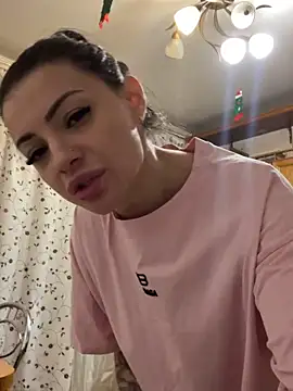 Layana Ro online show from 16, 2, 2026