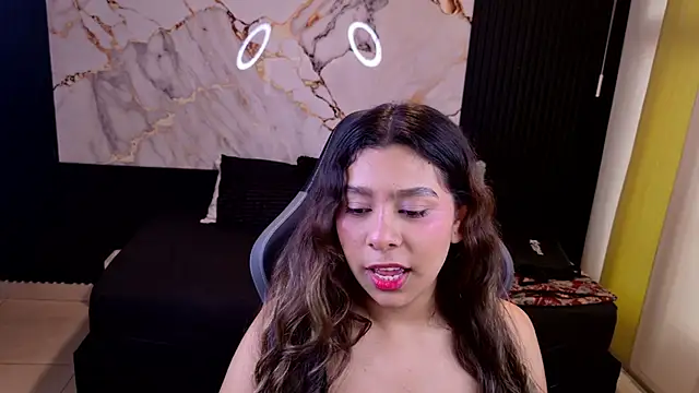 Snapshot of Sophie19__ chatting on 17, 2, 2026 Sophie19 online show from 17, 2, 2026