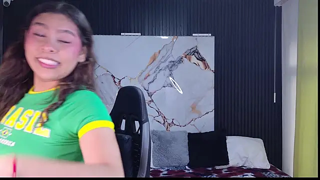 Sophie19   online show from 6, 4, 2026