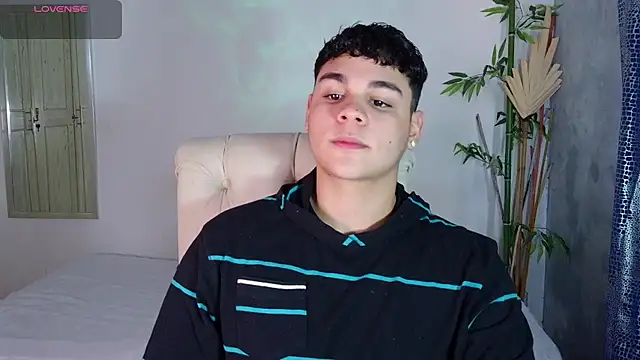 Snapshot of eithan_jonnes chatting on 12, 2, 2026 eithan jonnes online show from 12, 2, 2026