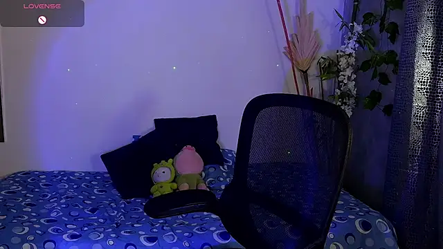 eithan jonnes online show from 10, 3, 2026