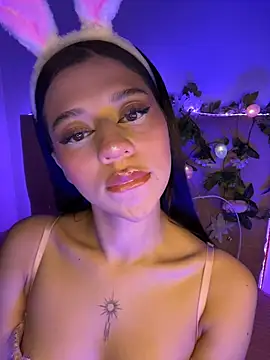 Deva 00 online show from 4, 4, 2026