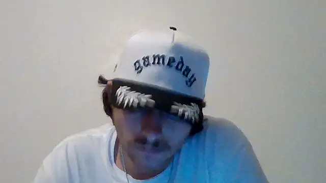 Snapshot of Tallhungandcloudy chatting on 26, 2, 2026 Tallhungandcloudy online show from 26, 2, 2026