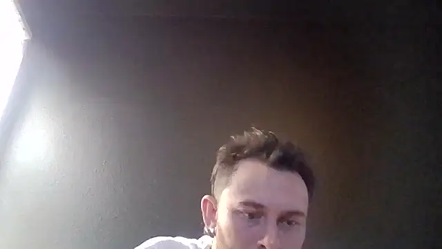 Snapshot of Tallhungandcloudy chatting on 11, 5, 2026 Tallhungandcloudy online show from 11, 5, 2026