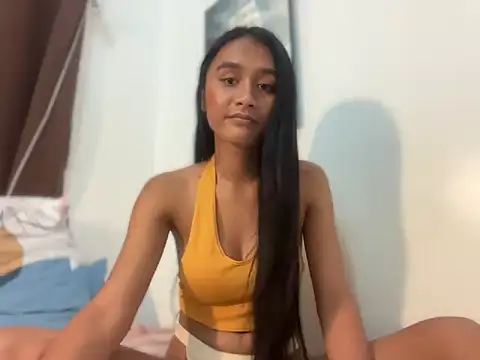 Snapshot of Ur_ts_morenaxx chatting on 31, 5, 2026 Ur ts morenaxx online show from 31, 5, 2026