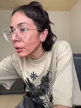 JeanneDuval8888 online show from 4, 6, 2026