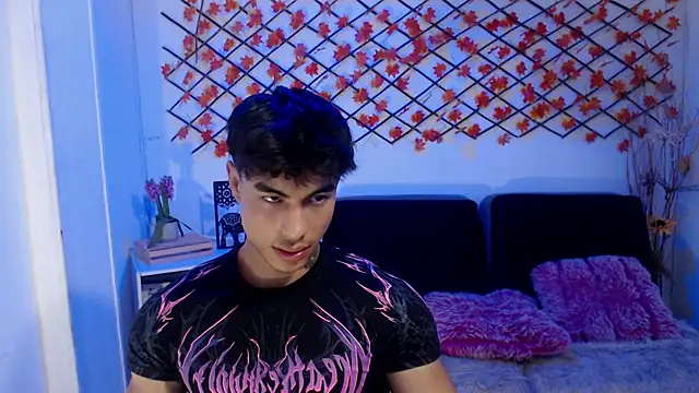 Snapshot of IanWest_ chatting on 19, 5, 2026 IanWest online show from 19, 5, 2026