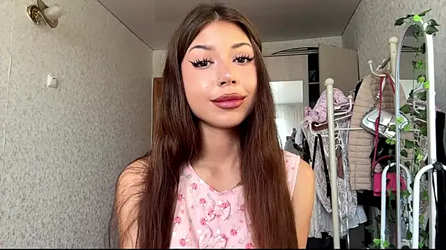 You Club Winx online show from 19, 7, 2026