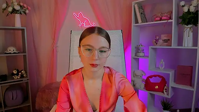 Snapshot of ElliFrankenweenie chatting on 2, 3, 2026 ElliFrankenweenie online show from 2, 3, 2026