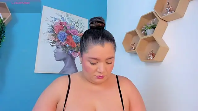 AgathaBloom  online show from 15, 4, 2026