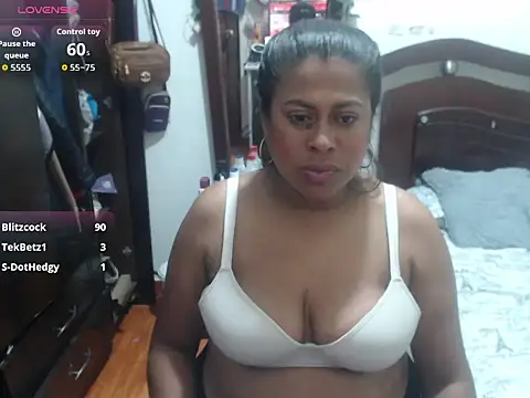 Snapshot of Caprichosa-39 chatting on 12, 2, 2026 Caprichosa-39 online show from 12, 2, 2026