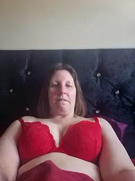 maturekate online show from 2, 4, 2026