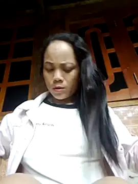 Snapshot of molly-xx chatting on 2, 7, 2026 molly-xx online show from 2, 7, 2026