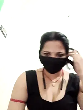 karishma Bhabhi online show from 11, 4, 2026