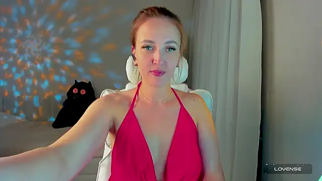 Snapshot of she_wolf chatting on 21, 4, 2026 she wolf online show from 21, 4, 2026