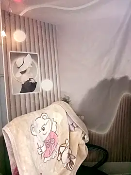 Girl-crazy1 online show from 13, 2, 2026