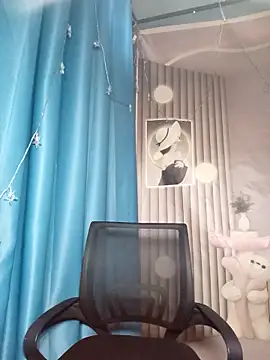 Snapshot of Girl-crazy1 chatting on 9, 4, 2026 Girl-crazy1 online show from 9, 4, 2026