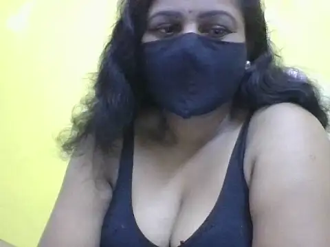 Snapshot of anu-reddyy chatting on 3, 7, 2026 anu-reddyy online show from 3, 7, 2026