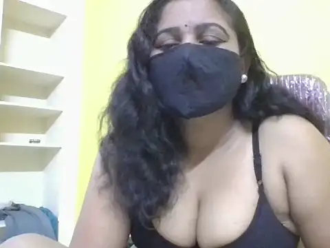 Snapshot of anu-reddyy chatting on 4, 7, 2026 anu-reddyy online show from 4, 7, 2026