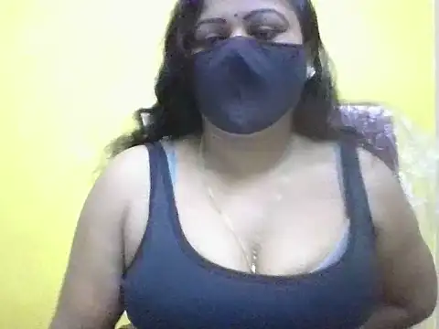 Snapshot of anu-reddyy chatting on 17, 7, 2026 anu-reddyy online show from 17, 7, 2026