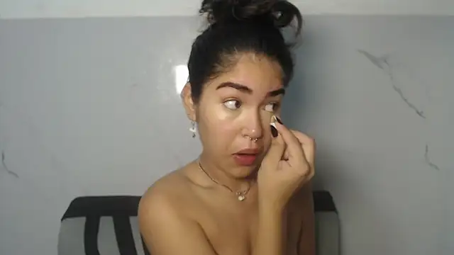 Snapshot of melodyphillips_2_ chatting on 19, 6, 2026 melodyphillips 2 online show from 19, 6, 2026