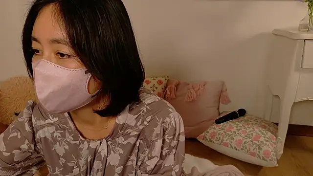 Snapshot of Mochi-Momo chatting on 17, 4, 2026 Mochi-Momo online show from 17, 4, 2026