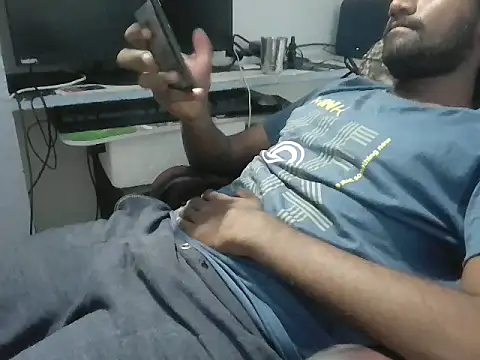 Snapshot of Tinku_1324 chatting on 14, 2, 2026 Tinku 1324 online show from 14, 2, 2026