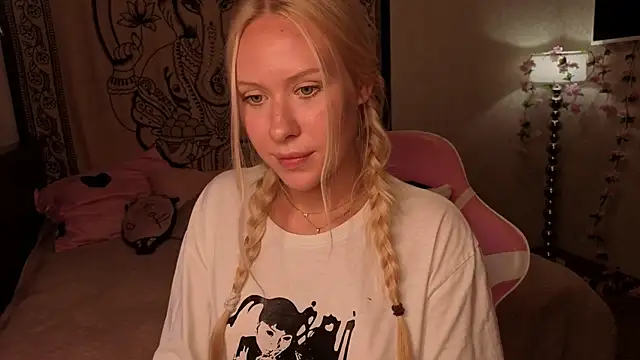pureeangel online show from 4, 8, 2026